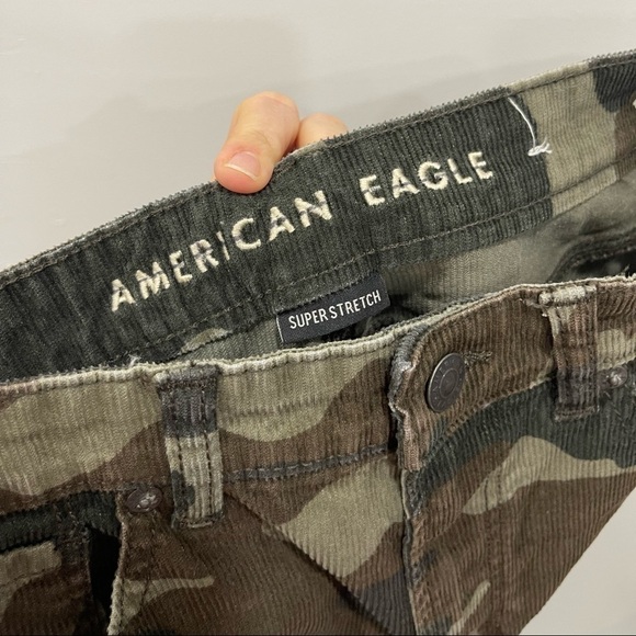 American Eagle Mom Jean Camo Corduroy Green Pants - Picture 7 of 8